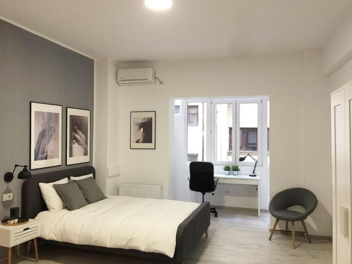 Perfect Home: Cozy 2Br Apt & Balcony Bucureşti Ngoại thất bức ảnh